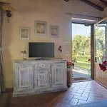 Tuscan Roots La Croce